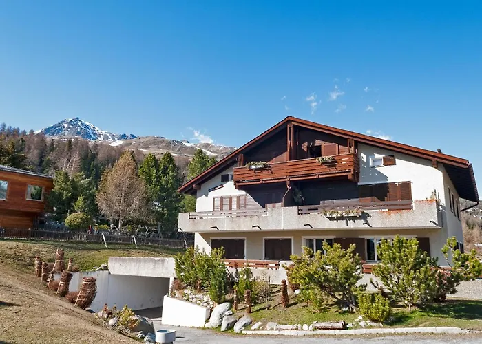 Chesa Michela - アパート Champfer